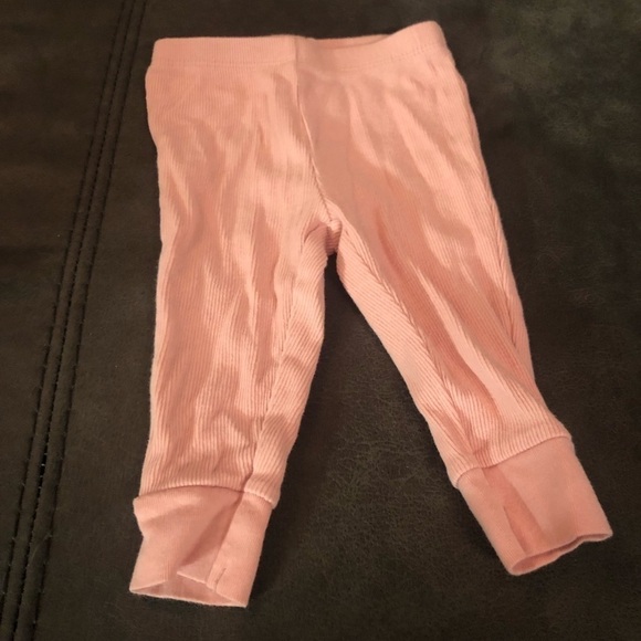 3 Piece Carter’s Outfit - Picture 12 of 12